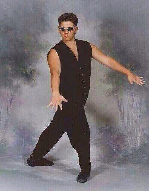 JODYHiGHROLLER's tweet photo. NEON iCON ALBUM HAD ME LiKE http://t.co/8LFW2tTyrw
