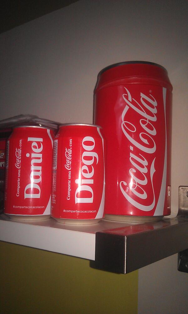 skander1989's tweet photo. Tomando una coca cola con mi hermano!! Jeje http://t.co/E9wyRJpzdL