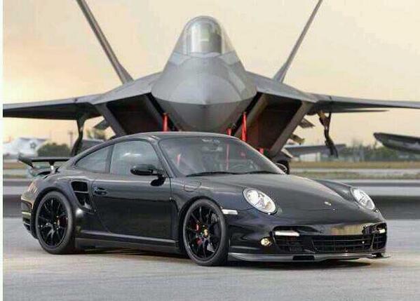 TheseCarsTho's tweet photo. Porsche😍 http://t.co/xC0aprlXsn
