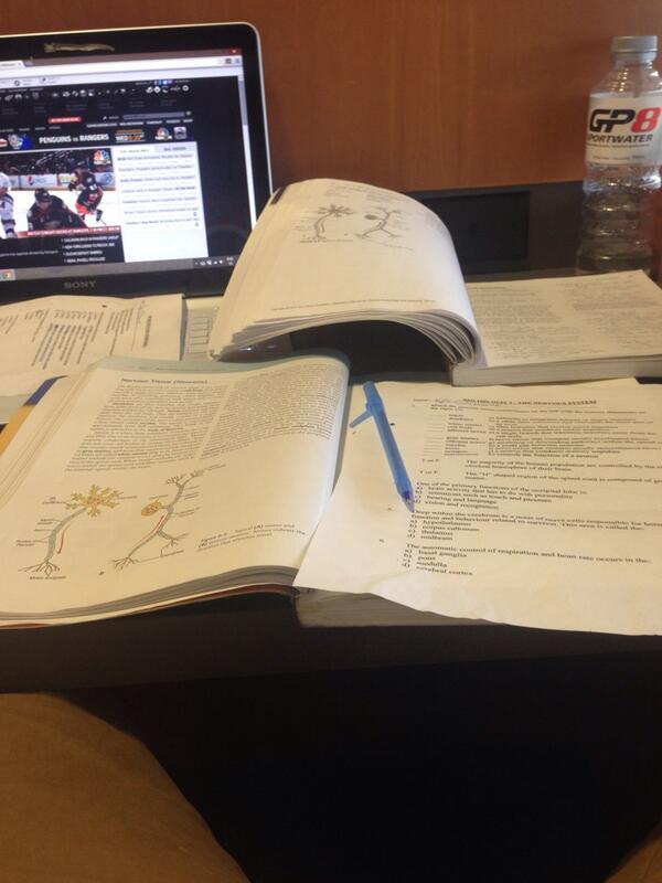 77OsborneK's tweet image. #kinesiologyproblems #stillinthelibrary