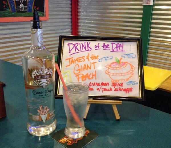 dishcrawlnola's tweet image. Drink of the day @datdognola looks amaze! #dishcrawl #happyhour #jamesandthegiantpeach #noladrinking