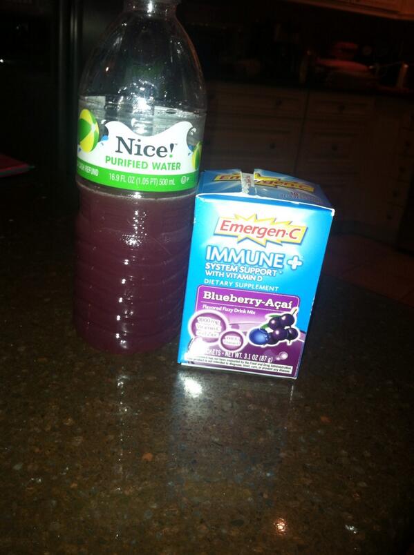 _amanda_nicolee's tweet photo. This is happening right now. So sick 😭 #TallyProbz http://t.co/LwOOko9UiL