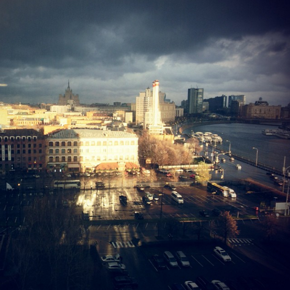Beautiful Moscow night. Have a great one, wherever you are! :) #MissUniverse #MissChina ~MCT