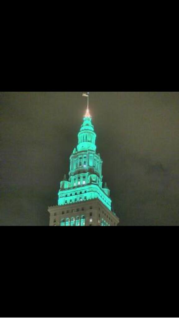 ShareTheRiver's tweet image. Hope you get a toboggan ride for that nod! But we dig #Issue80 too! “@TowerLightsCLE: @CEO_CleMetParks like this!! http://t.co/r6qhye2HNi”