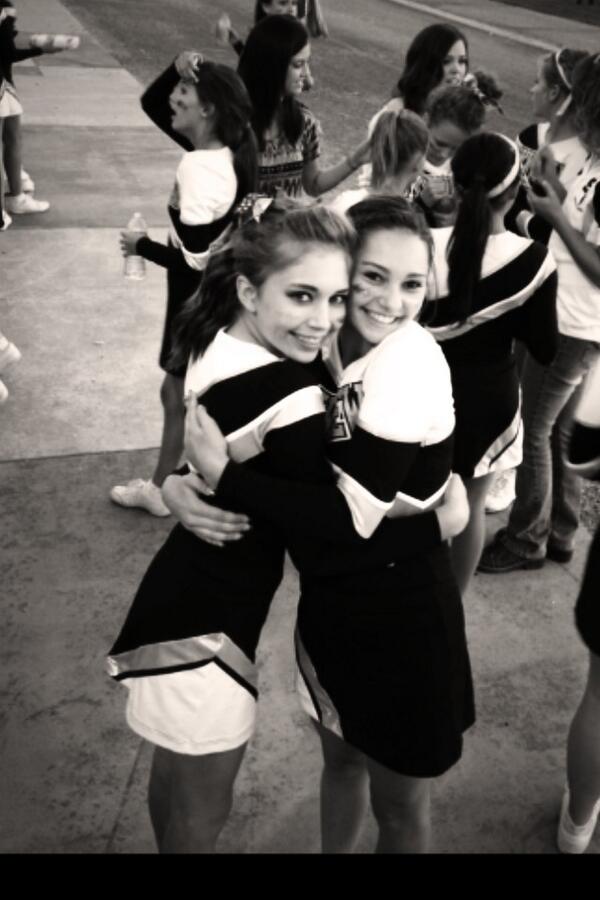 BriannaRose139's tweet image. 🎀👭👑 Honestly you are one of the best things that has ever happened to me. Best friends forever💗🎀💗@eemilyyy18 #8grade