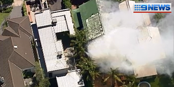 9NewsMelb's tweet photo. 9CHOPPERCAM: Two houses affected by fire in #Beaumaris, MFB and CFA in attendance. More details to come. #9NEWSat6 http://t.co/wYR6uNijrd