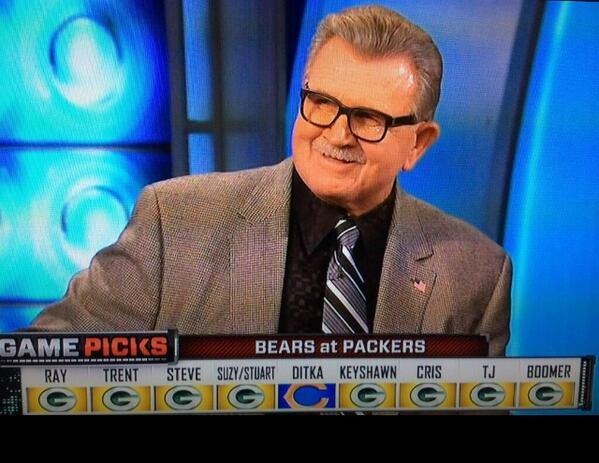 ESPNNFL's tweet image. Mike Ditka was our only analyst to pick the Bears tonight.

Da Coach knows what he's talking about.
