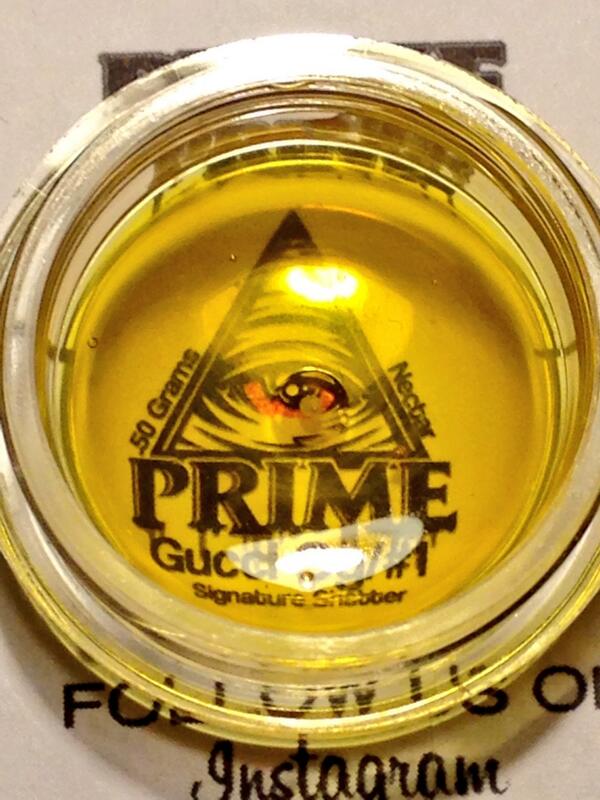 DailyDabber's tweet photo. #clearconcentrates #primeextractions night time #dab #bomb #errl #shatter #710 #420 #oil #clarity #tahoeog #gucciog http://t.co/d5d6VMMMZh
