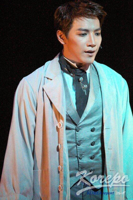 BYT3E15CQAA7j4l.jpg:large