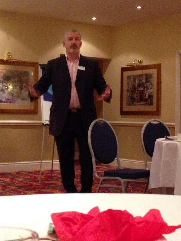 JenHinds's tweet photo. It's @thirdfacecoach talking about an ass at @4NAltrincham #4N http://t.co/h8VXMHbFZ6