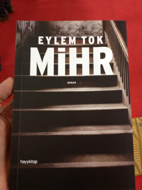 kitapolog's tweet photo. #hayykitap bir ilk romanla çıkış yaptı, yolun açık olsun #eylemtok #mihr yorumlar okuduktan sonra ;) http://t.co/sYzbpwKylU