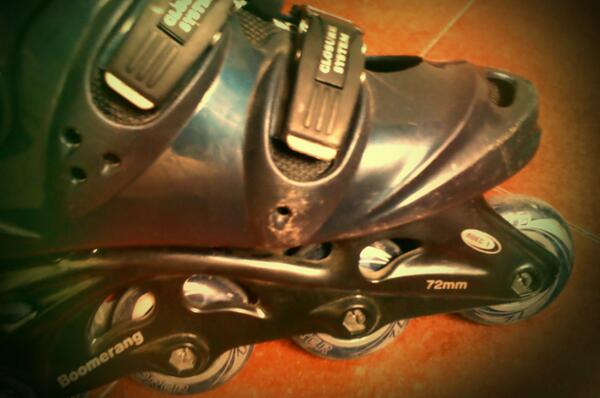 magierojano's tweet photo. Mañana d patines con @Manuel_Rojano ;) #RecordandoViejosTiempos http://t.co/OlbXg05l84
