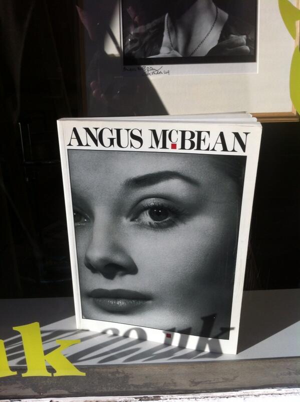 Angus McBean exhibition starts tonight <a href="/6/">Adrián Lamo</a> come along for a drink and a look