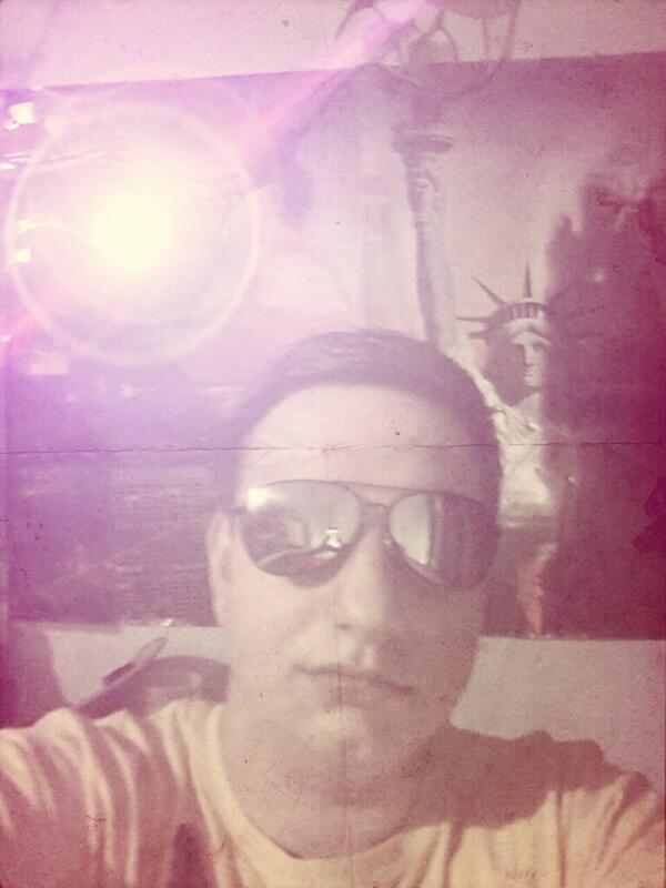 DemelMax's tweet image. 