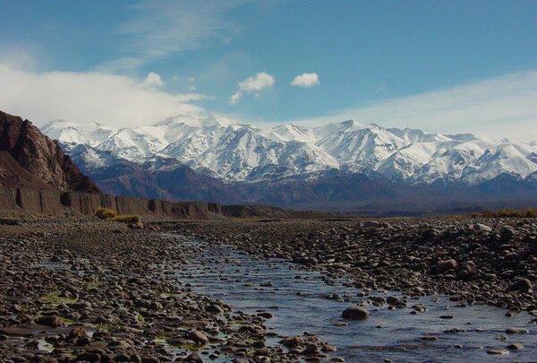 CarSoliz's tweet image. "@EstanciaUspa: #RioMendoza #Uspallata #Mendoza #Nevada http://t.co/Exnauw9ZTN"//Maravillosa postal via @welcomemendoza Buen viernes!