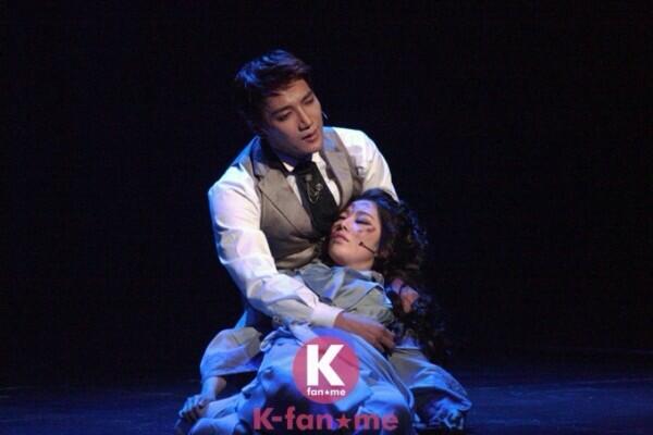 BYUVdsMCAAAbzaf.jpg:large