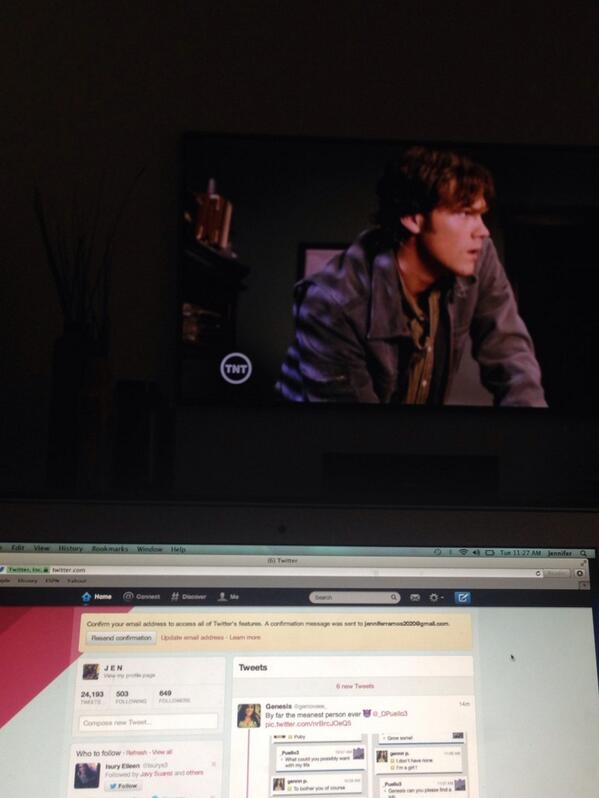 jennnrx3's tweet image. Beyond comfortable 😏 #dontwanttomove #almosttimeforwork