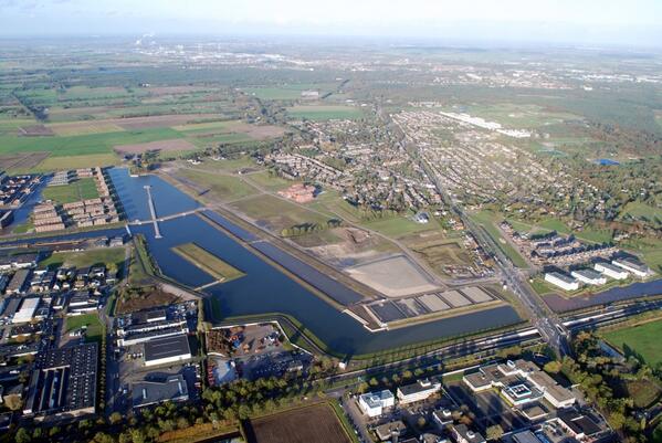 bouverijen's tweet photo. Kunt u het nieuwbouwplan #Bouverijen van @NBUbv terugvinden op deze luchtfoto van #Teteringen? http://t.co/pYQxwnGXcq