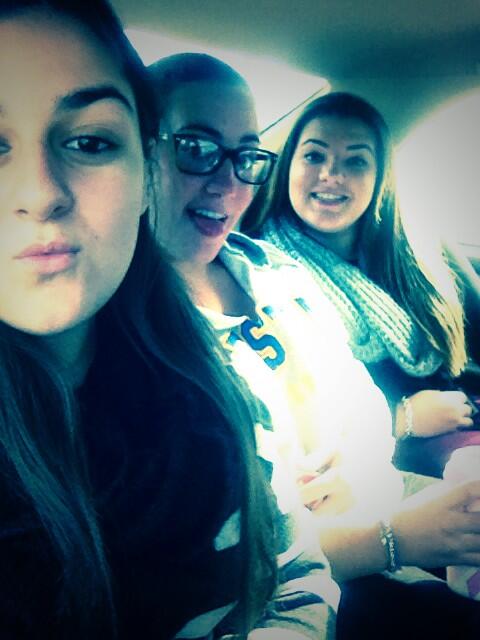 TaylorTavella's tweet image. Who goes to English when you can go to town bagel?! #cuttingclass #yolo @ParkerWaisner @alyssapaige3 💕😂😁