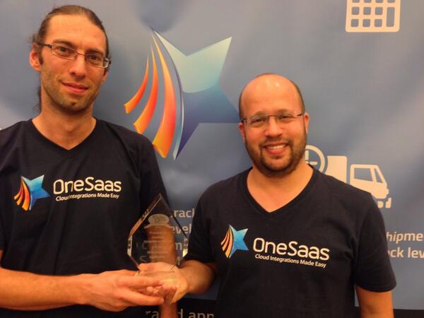 wayne_schmidt's tweet image. Yes team AU wins again. Well done to @onesaas for their @sleetergroup awesome award at #solutions13