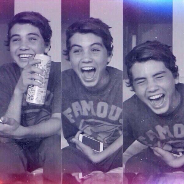 O2LISPERFECT123's tweet image. I need to use this account more... Just saying.

Anyways, here's a random Sam pic for ya.