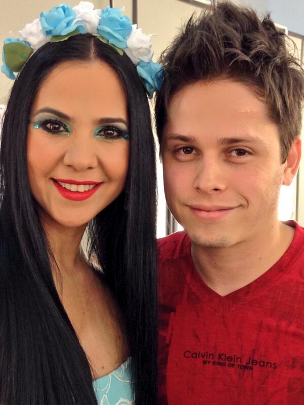 noritarodrigok's tweet photo. @AlfonzoAbel @BailaConmigoPy @telefuturo4 #CCP2013 http://t.co/dpoNXOAGkq