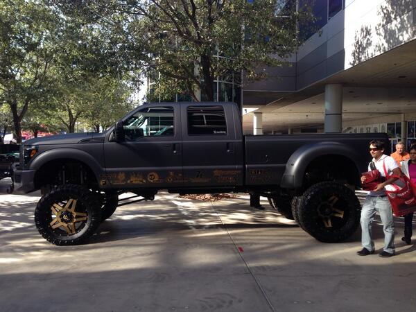 PBD_Diesel_Perf's tweet photo. #TruckTuesday @FordToughLovin @FordLovinGirl @FordLovin @FordTruckWhore @CountryFordChic @StrokinBitch #SEMASHOW http://t.co/Tlblr8XK6m
