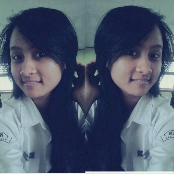 deaoca's tweet image. Haha kangguang bli, pang sing galau gen terus"@kisid3: Ne cwek barak mare nawang"@deaoca: http://t.co/LqgRZjQ9el""