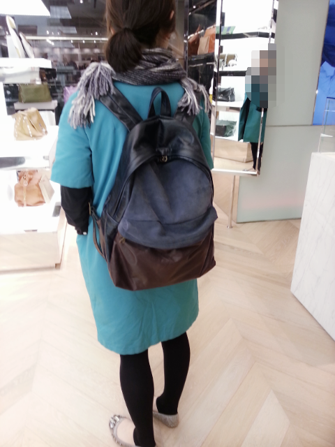 자스엠비 컬러블러킹 백팩
690,000원

@신세계 본점 4N5 컨템포러리 핸드백 컬렉션