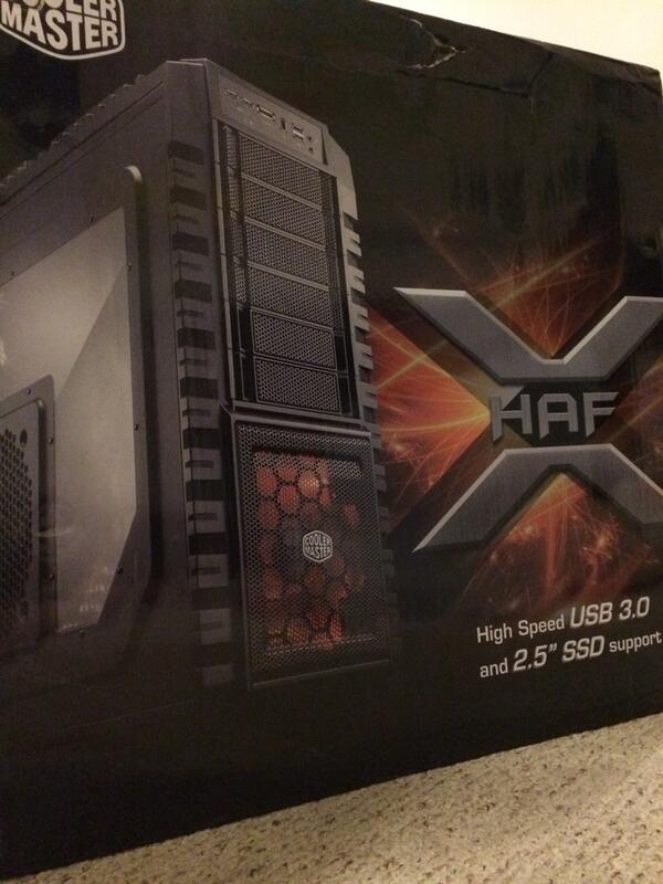 jtpro's tweet photo. “@megturney: Oh hello, my sweet baby. http://t.co/UL4gDPzkbF”. Awesome!!!  I bought the same case months ago.  You will LOVE it!!