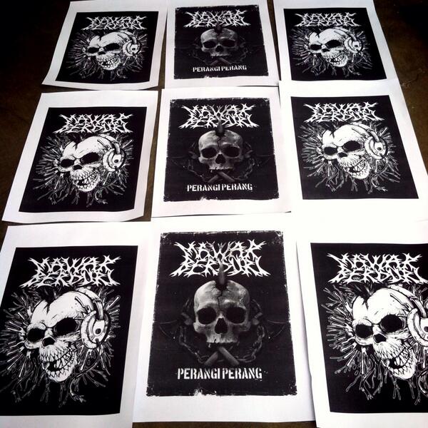 Sukses :) "<a href="/MAWARBERDURIbdg/">pasukan berduri</a>: Prepare making video clip "bumi bergoncang "