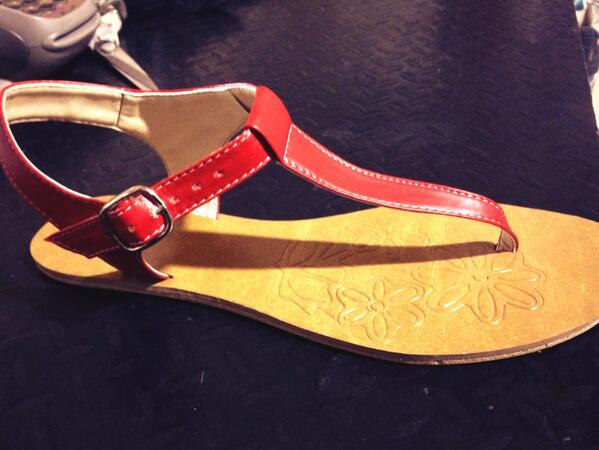 DistOssa's tweet image. Todos los materias que necesites para la fabricación de calzados, comunícate con nosotros.