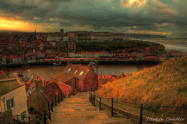 AJacksonArtist's tweet photo. "@spcandler: View of Whitby, North Yorkshire. @NorthYorksToday @gazetteinwhitby #Yorkshire http://t.co/vR7hs1dZlK" absolutely stunning
