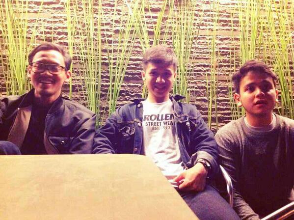RollenClothes's tweet photo. Sunu wearing our #Dart tees. Thanks for your support dude @sunuuu ;))) http://t.co/dgKNpvSOY3