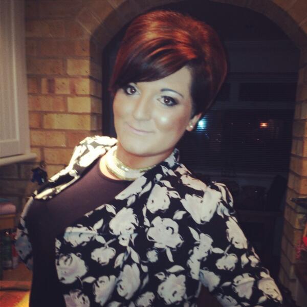 xolooeyox's tweet photo. I can be classy sometimes #lady #essexgirl 🍷😍💎🎀👠 http://t.co/oEAxmUyaLZ
