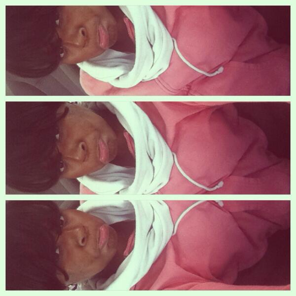 MakeMe_SmilEeee's tweet photo. http://t.co/gjBIIENtua
