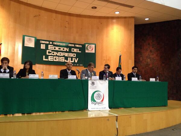 PedroPabloTrev's tweet photo. RT“@Legisjuv: Inicio de #LEGISJUV3 @Manzur_Jose @MarcosAguilar @DipLGarfias @jorgesalgado10 @PedroPabloTrev http://t.co/hpEHF80GZY”