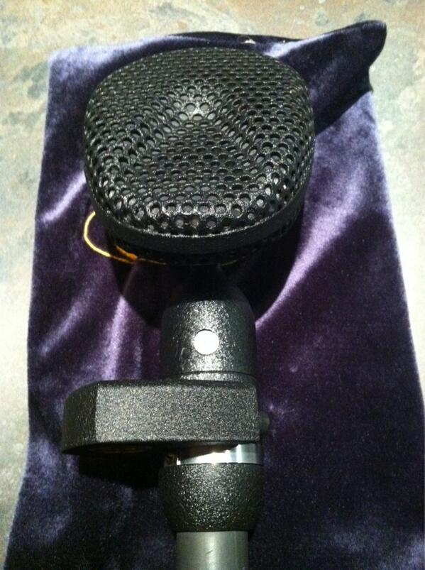 redampaudio's tweet image. Cue polite British clapping. #coles4038 #ribbon