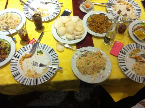 marians_bs's tweet image. Comidita rica ricas con las chulacass  @patritolon @monication_pr @anitaballes93 @Sotiya20 🔫