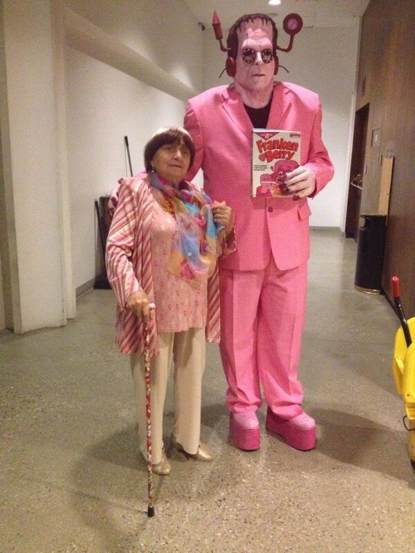 “<a href="/mubifrance/">MUBI France</a>: Vous pensez tout savoir d'Agnès Varda ? Détrompez-vous. Visitez ses plages ! goo.gl/IoRFu1 – ”