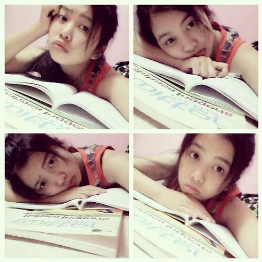 XoxofariSha's tweet photo. Wish me luck for the next paper tomorrow! -,- http://t.co/8kLTELF2cA