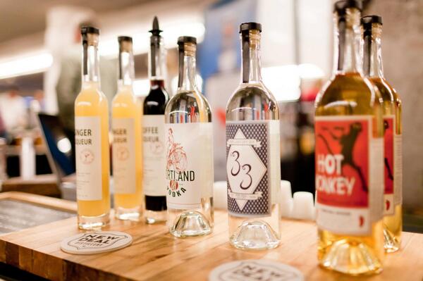 nepdx's tweet photo. RT @pdxpipeline WIN TIX to NW Food &amp; Wine Fest, w/ top chefs, 20+ wineries, beer &amp; more! -> http://t.co/9eYdnPQjzw  http://t.co/n25CVtHrtB