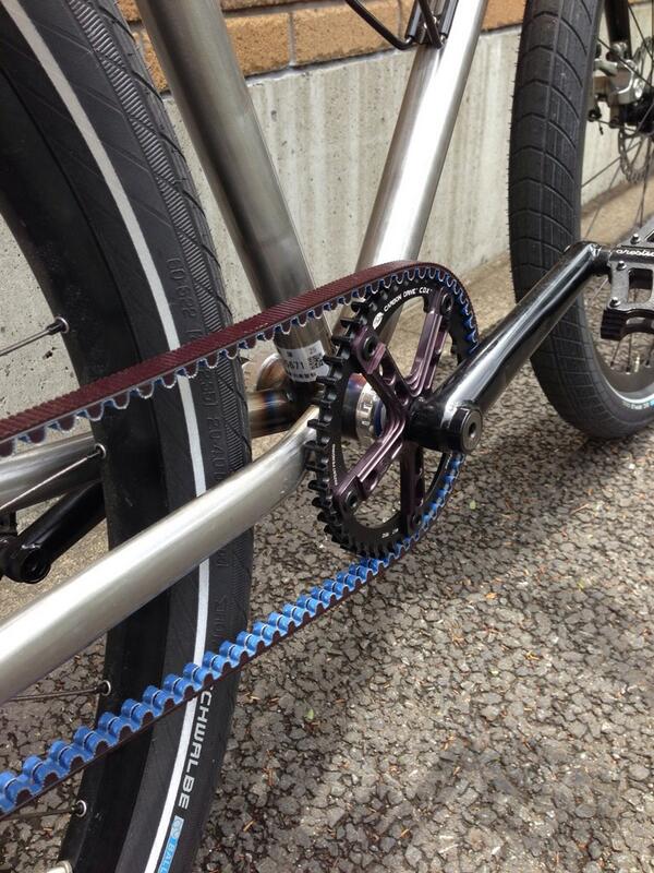 Riee_ez's tweet photo. “@Iseya_Yusuke: そして、リアにもREBIRTH PROJECTとはいってます。ベルトドライブです。#自転車盗難 http://t.co/7JVkAuDDBA”