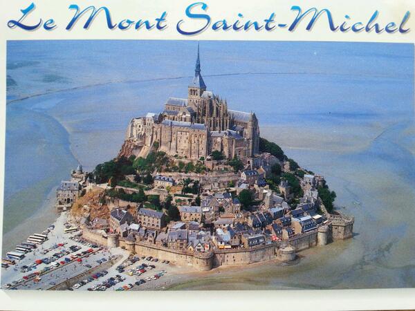 LCM2004's tweet photo. La arquitectura prodigiosa del monte Saint-Michel el sitio turístico + concurrido d Normandía uno d los 1° d Francia http://t.co/LcBuE7siRF