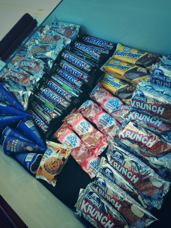 QueueGuru's tweet image. Upcoming #CCCon treat in the west courtyard.