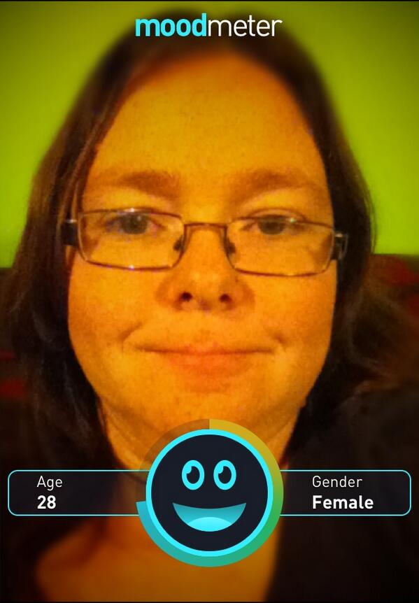 SmitDeby's tweet photo. Age: 28, Gender: Female, Mood: Happy. Measured with #moodmeter app http://t.co/bKadR61l4z http://t.co/GJ678CJfHW