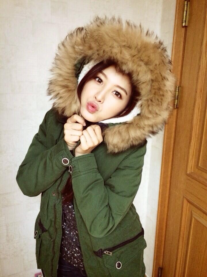 BYa6rRTCcAAFjbg.jpg:large