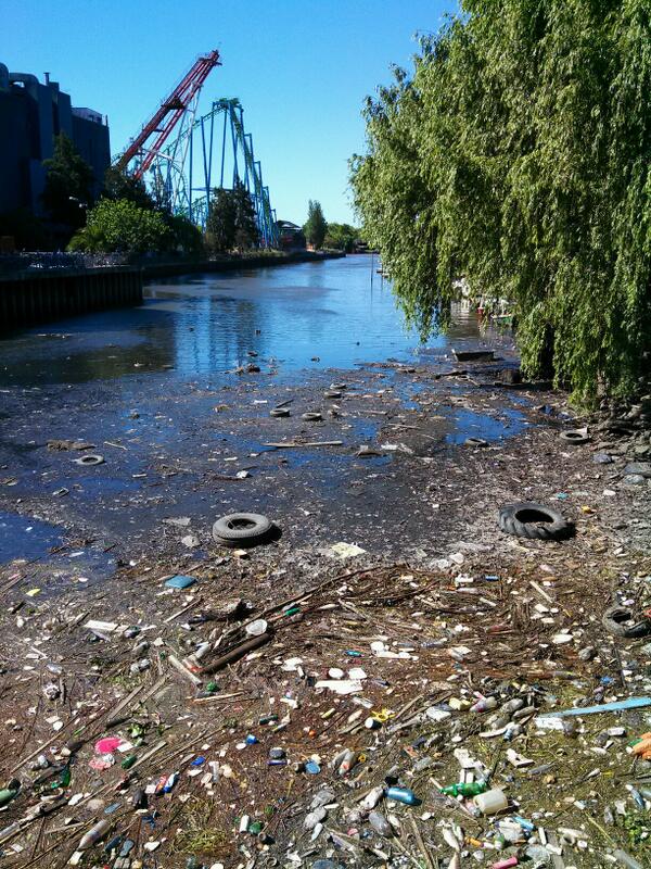 sebaraffo's tweet photo. Que pasa con el canalcito +sita? Lindo el Tigre. #puertodefrutos http://t.co/lUOm3DL2cB