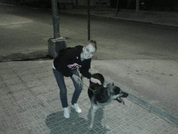 Patro__'s tweet photo. Paseo con @santi_montal y #mufasa http://t.co/FcYEq0LTjM