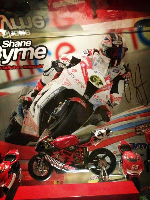 BoffaF1's tweet photo. @67Shakey my cabinet is complete now cheers mate #67 http://t.co/pWpD54Sw3z